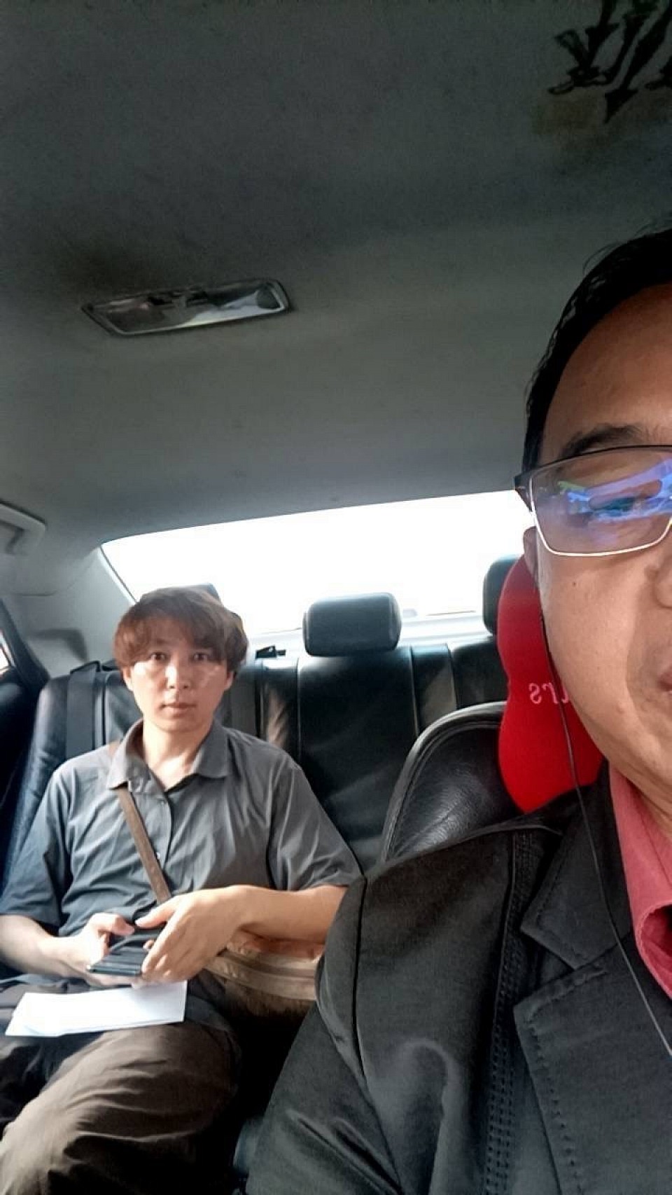 คุณลูกค้าโทรเรียกใช้ประกันรับไปส่งสนามบิน